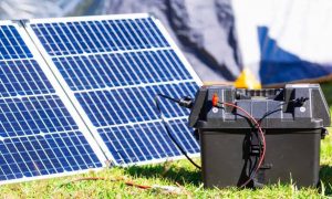 Instalación de placas solares fotovoltaicas con baterías